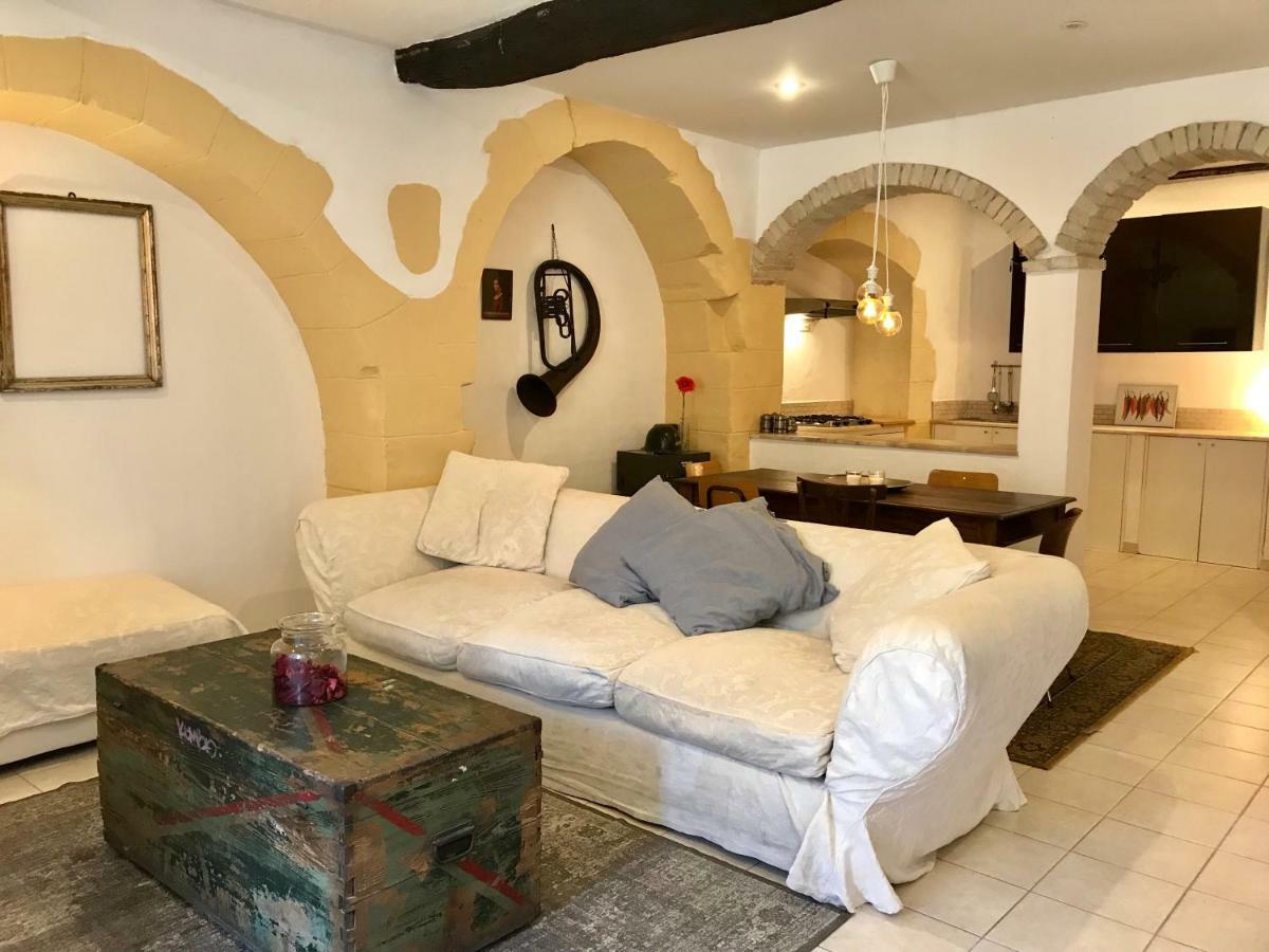 The Heart Of Cagliari, Cozy 2 Bedroom Apartment Екстериор снимка