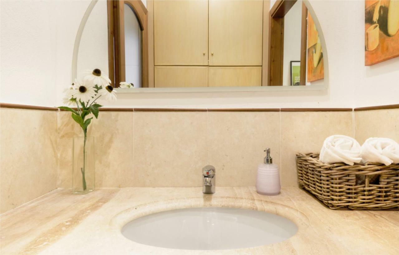 The Heart Of Cagliari, Cozy 2 Bedroom Apartment Екстериор снимка